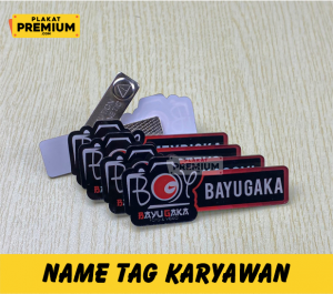 name tag hitam putih